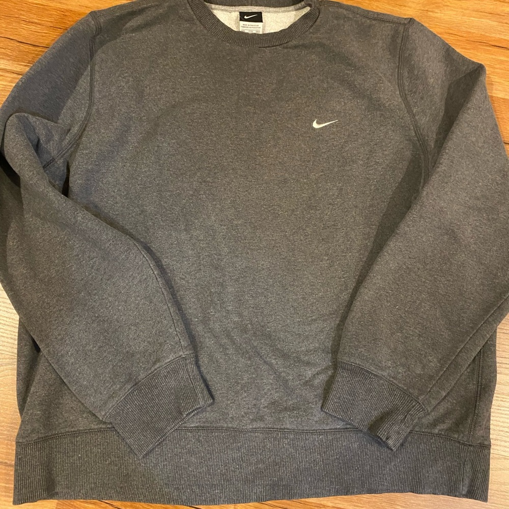 Vintage Nike grey crew neck Womans